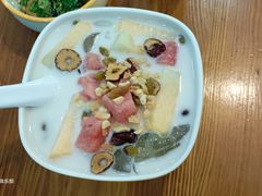 -老何家后安粉·糟粕醋海鲜火锅(三亚湾椰梦长廊店)