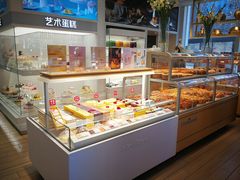 面包甜点陈列柜-好利来(朝外店)