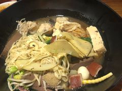 -万记麻辣烫国展总店