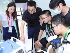 -上海大学附属上海和平眼科医院