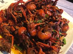 -巴厘龙虾·榜首油焖大虾(音乐学院·沿江酒馆店)