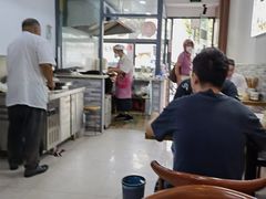 -黄阿姨锅贴大王(万航渡路店)