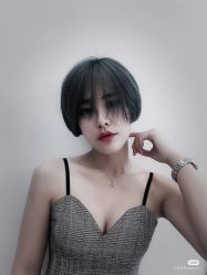 -时尚殿堂明星门店
