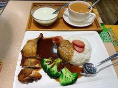 炸鸡腿香肠饭-佰搭果·广式茶餐厅(石牌东路店)