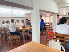 大堂-东兴牛肉店(庄府巷店)