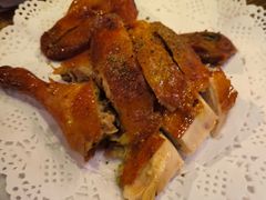 -胡桃里音乐餐厅(陶溪川店)(川湘赣菜·世界百大酒庄直供红酒·音乐表演)