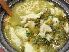 -周鱼小馆石锅酸菜鱼(活力汇店)