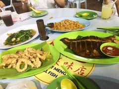 -明记烧鱼美味店