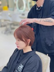 -十六番发型师事务所