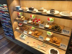 -猫的天空之城概念书店(杭州南宋御街店)