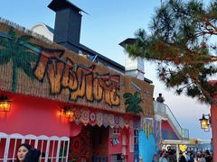 -北戴河碧螺塔海上酒吧公园