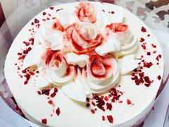 -红宝石·鲜奶小方·海派西点房(南丹店)