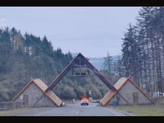 -硗碛藏寨·神木垒景区