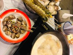 -鲜入围煮花胶鸡海鲜火锅