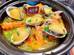 鲍鱼文昌鸡煲-琼大师东方烤乳猪(亚特兰蒂斯店)