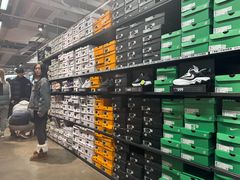 -NIKE上海青浦优选体验店