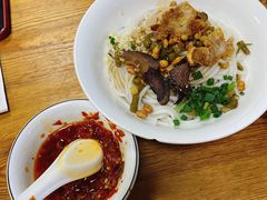 -牛八宝桂林米粉(八里庄店)