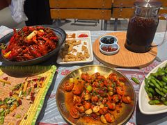-肥肥虾庄·金牌油焖大虾(杨园滨江时代walk店)