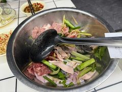 -周良天山牛杂城(天山路总店)