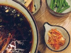 台湾经典牛肉面定食-茶米烧腊茶餐厅(石龙店)