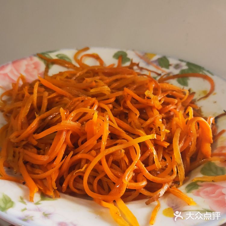 好好吃饭好好减肥-素炒胡萝卜丝