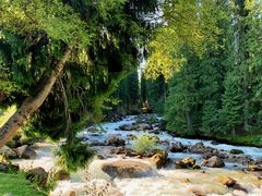 -尧山大峡谷漂流