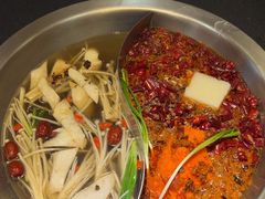 -沸炉重庆老火锅(军事博物馆店)