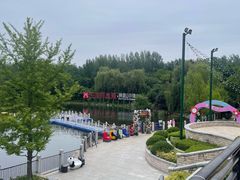 -王府井奥莱棋盘山小镇