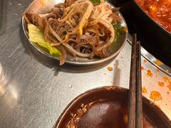 -鹿鸣山草本茶香火锅(园西路店)