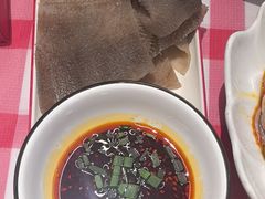 -洪霞餐馆·川菜·鲜货现炒(两江春城店)