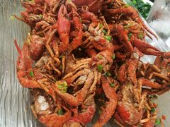 日进·小龙虾-日进一片海.生腌海鲜火锅.宵夜烧烤(三里屯总店)
