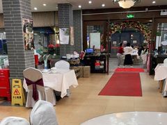 大堂-鹏城人家海鲜酒家·23年老字号(较场尾店)