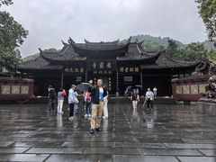 -峨眉山报国寺