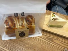 -提亚烘焙·手作面包·生日蛋糕(七星店)