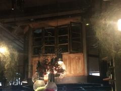 -胡桃里音乐餐厅(陶溪川店)(川湘赣菜·世界百大酒庄直供红酒·音乐表演)