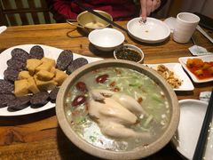 -百年石锅饭·朝鲜族传统民餐
