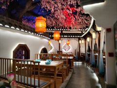 -荷塘秋月·本帮江浙菜(国权路店)