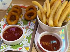 -Famous肥猫墨西哥音乐餐吧(五棵松华熙LIVE店)