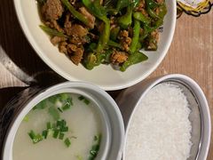 -胖子鱼粉(采霞街店)