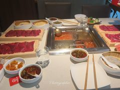 -海底捞火锅鲜切牛肉主题店(长寿路店)