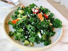 牛油果羽衣甘蓝沙拉-The Rug Cafe(王府中环店)