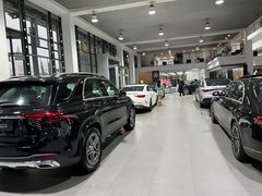 -上海星瀚奔驰4S店(红柳路店)