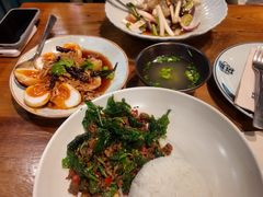 -Kub Kao Kub Pla (Terminal21)