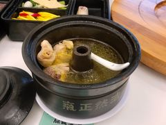 -新世界·过桥米线宴