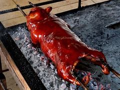 -黄记四更烤乳猪店