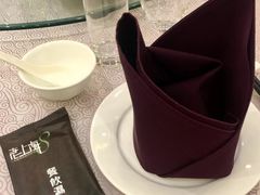 餐具摆设-东方明珠老上海8号餐厅
