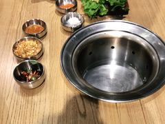 自助调料区-姜虎东白丁烤肉(苏州中心店)