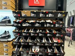 -UNDER ARMOUR(新燕莎奥莱店)