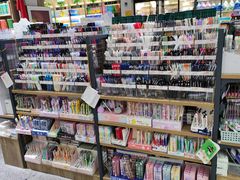 -雨丝书店(综合商业楼店)