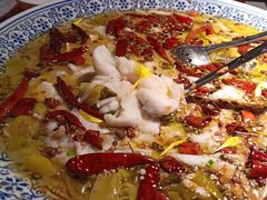 -桂二老坛酸菜鱼(三街两巷店)